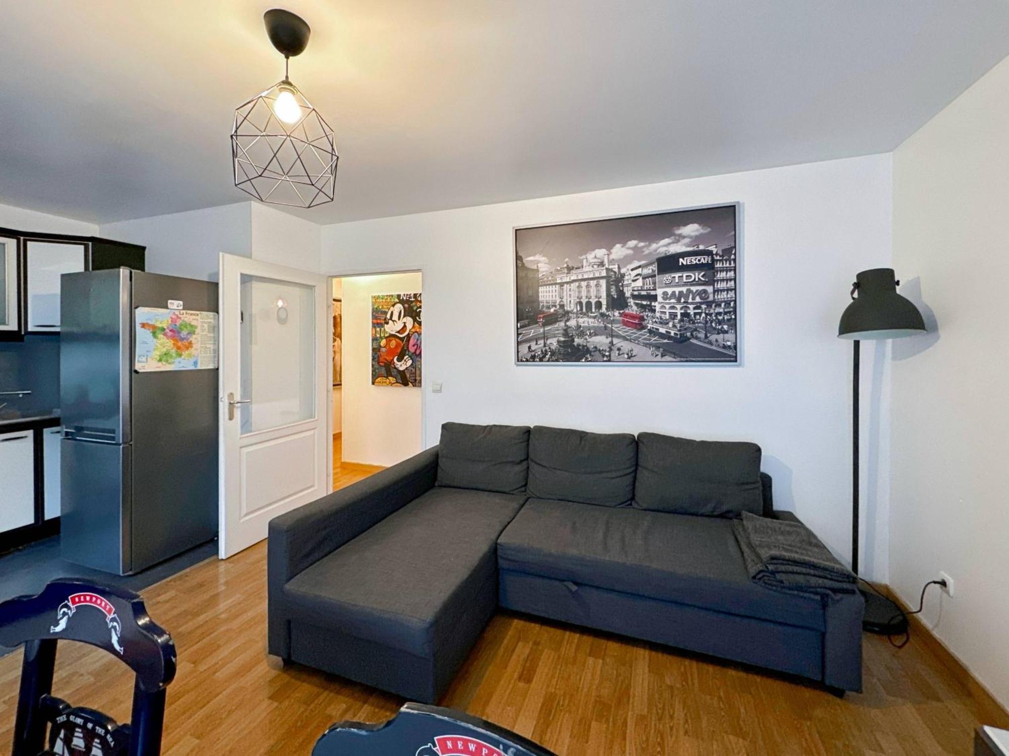 Les Paves De Prague - Appartement Pour 4 A 10 Minutes De Disneyland Paris Монтеврен Экстерьер фото